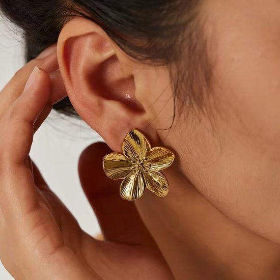 Aloha Studs