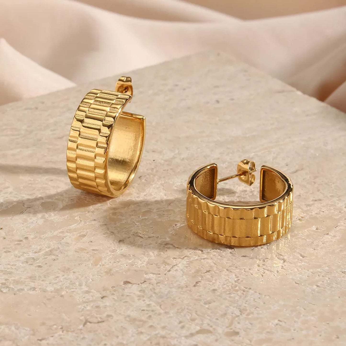Bella Hoops
