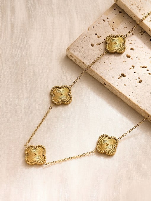 The Clover Set