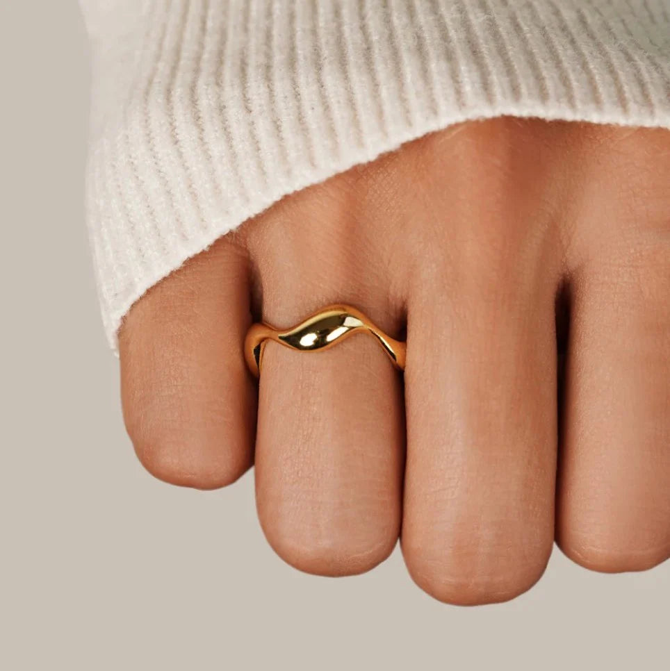 The Curve Ring
