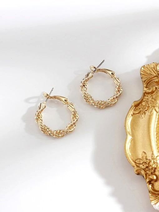 Mini Twist Hoops