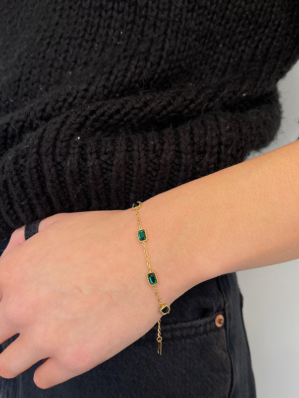 The Gemstone Set